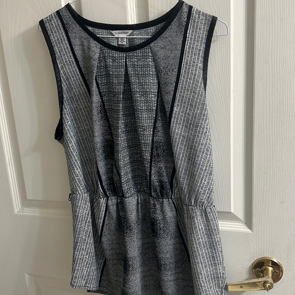 Black and white patterned Calvin Klein Blouse - Picture 2 of 2